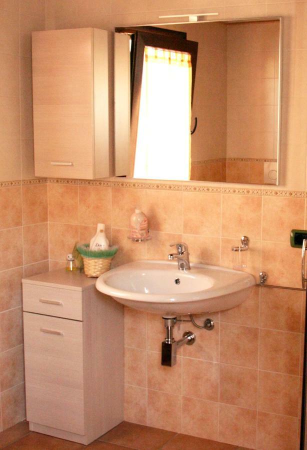 L'Isola Felice Apartment Monserrato Εξωτερικό φωτογραφία