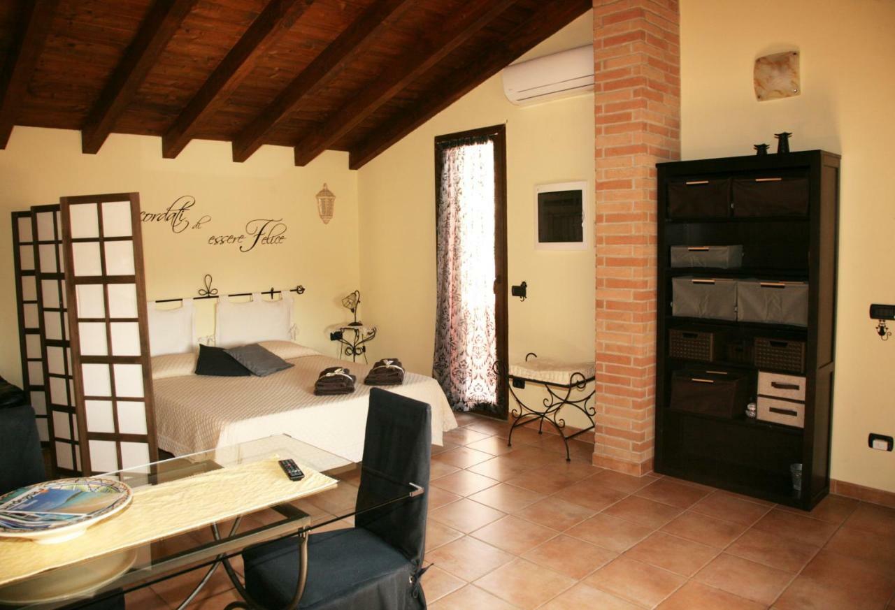 L'Isola Felice Apartment Monserrato Εξωτερικό φωτογραφία