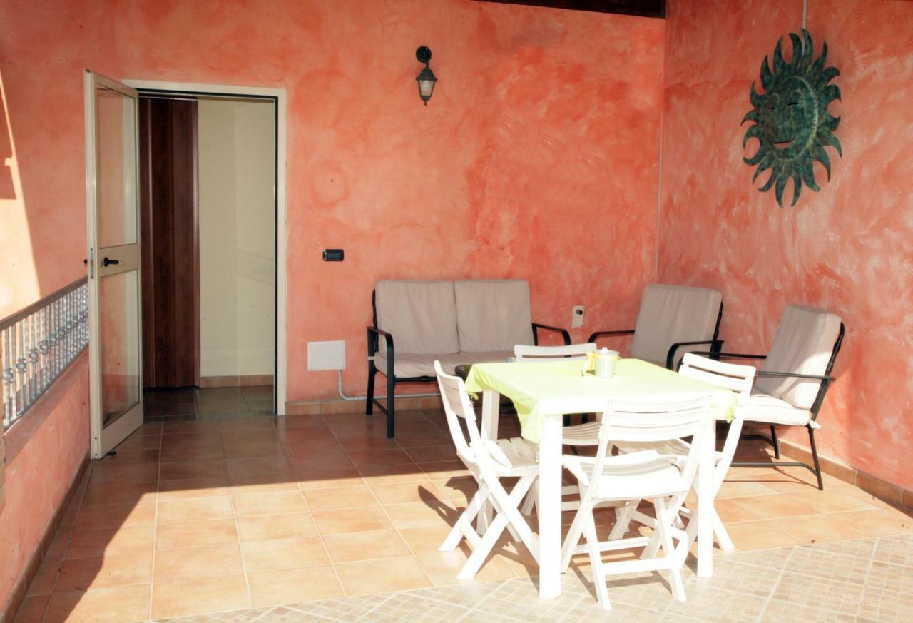 L'Isola Felice Apartment Monserrato Εξωτερικό φωτογραφία